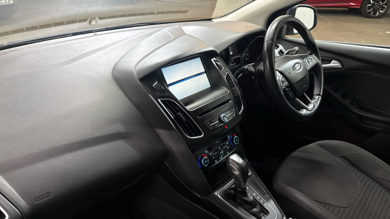 Ford Focus 1.6 125 Titanium 5dr Powershift Petrol Hatchback